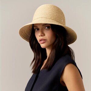 NWT Helen Kaminski Prima 8 Raffia Hat – Elegant Sun-Ready Style ☀️🧢